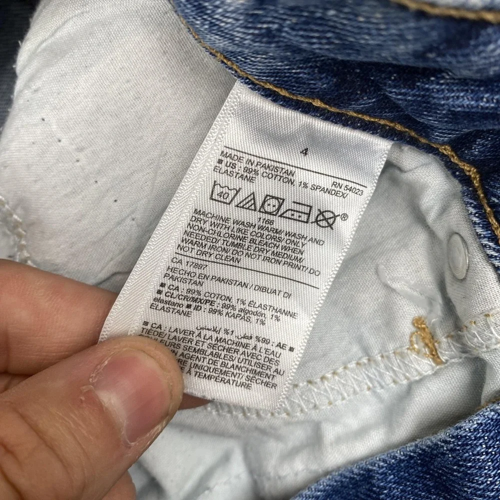 Old Navy O.G. Short Hi-Rise Shorts Womens 4 (28x2) Blue Denim Cutoff Frayed Hem